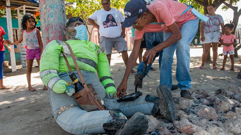 Guide francophone bogota tour traditions nouvelles années : El ano viejo Barranquilla