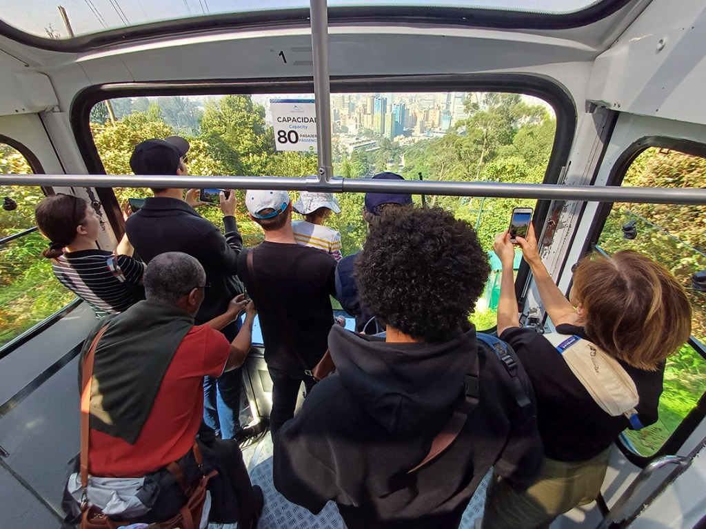 Visite guidée du Monserrate à Bogota en Francais avec un groupe de 9 personnes