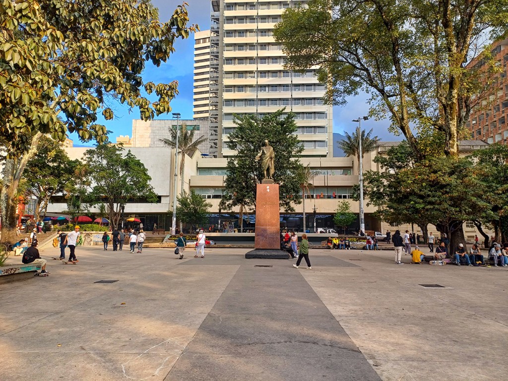 tour-coeur-historique-Monserrate-Candelaria-guide-francophone-Bogota