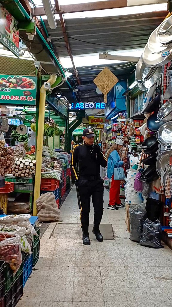 Visite marché paloquemao - guide francophone Bogota