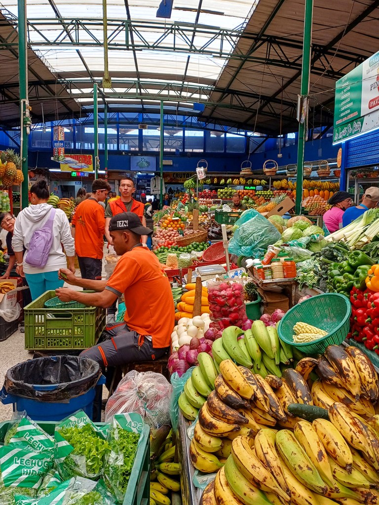 Visite marché paloquemao - guide francophone Bogota Visite marché paloquemao - guide francophone Bogota