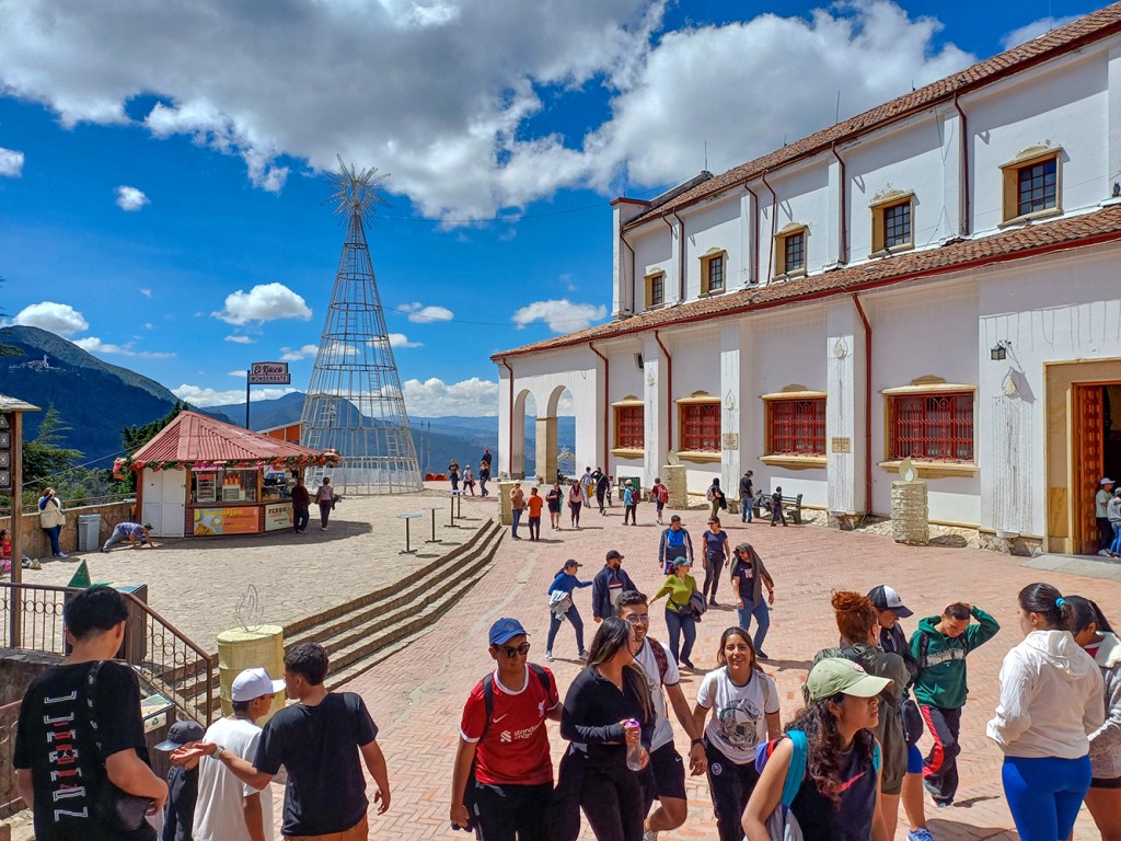 Guide francophone à Bogota visiter le Monserrate