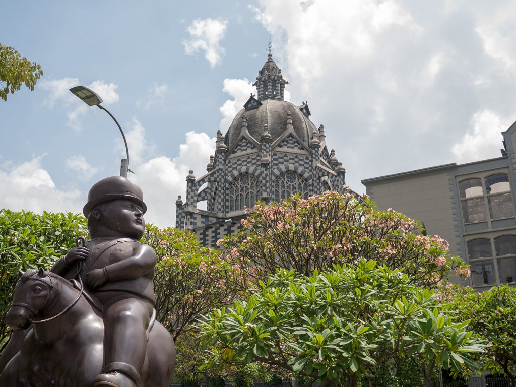 Guide-francophone-boGuide francophone bogota : quelles formalitées pour entrer en Colombie, quelles demarches ? Le chekmig ? Photo Medellin